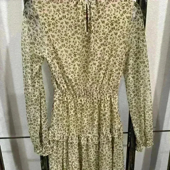 Sadie & Sage dress - Picture 2 of 6